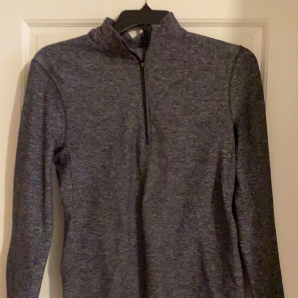 Men’s Lululemon quarter Zip size small